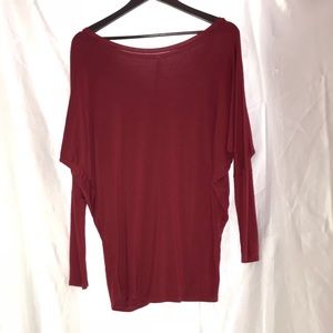 Cute Lightweight Burgundy Top 💕
